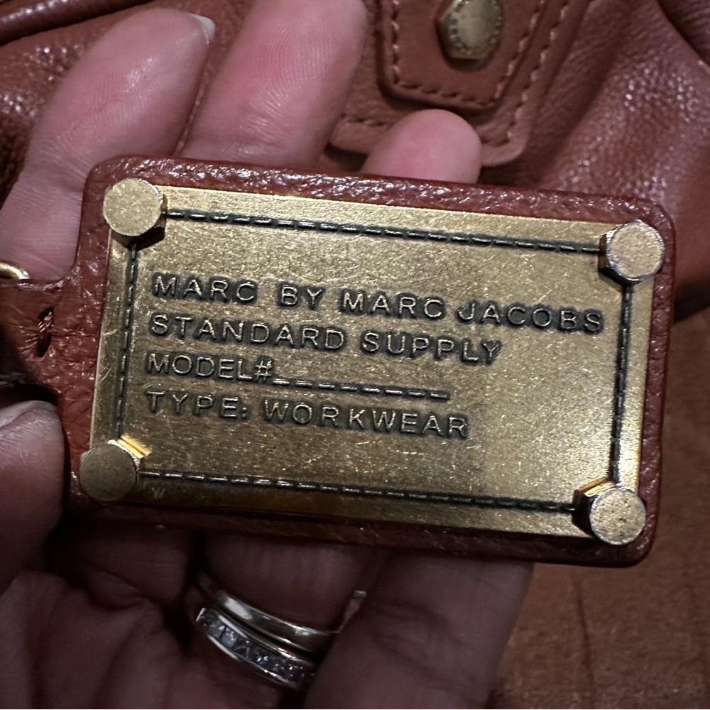 {preloved} Marc By Marc Jacobs Classic Q Leather Handbag - Picture 4 of 11